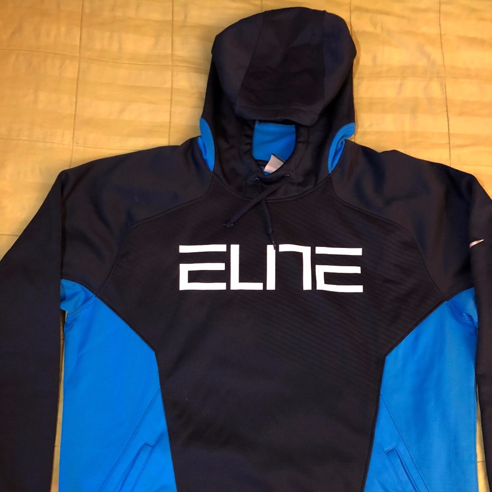 Men's Nike Therma Fit Hoodie (Worn Once)